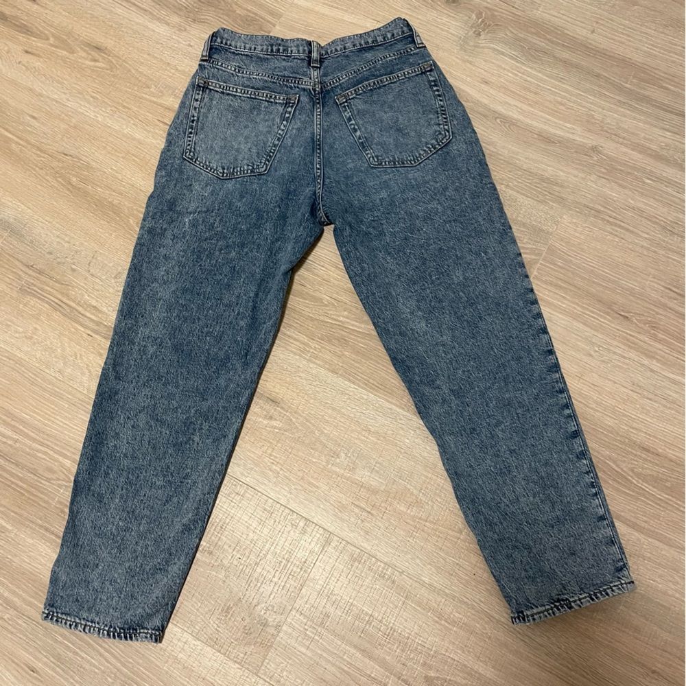 Gap Teen Mom Mid-Rise Light Wash Denim Jeans - Picture 5 of 6